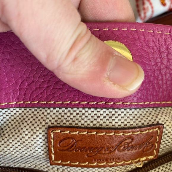 AUTHENTIC MINT CONDITION DOONEY & BOURKE HOT PINK - Picture 2 of 2
